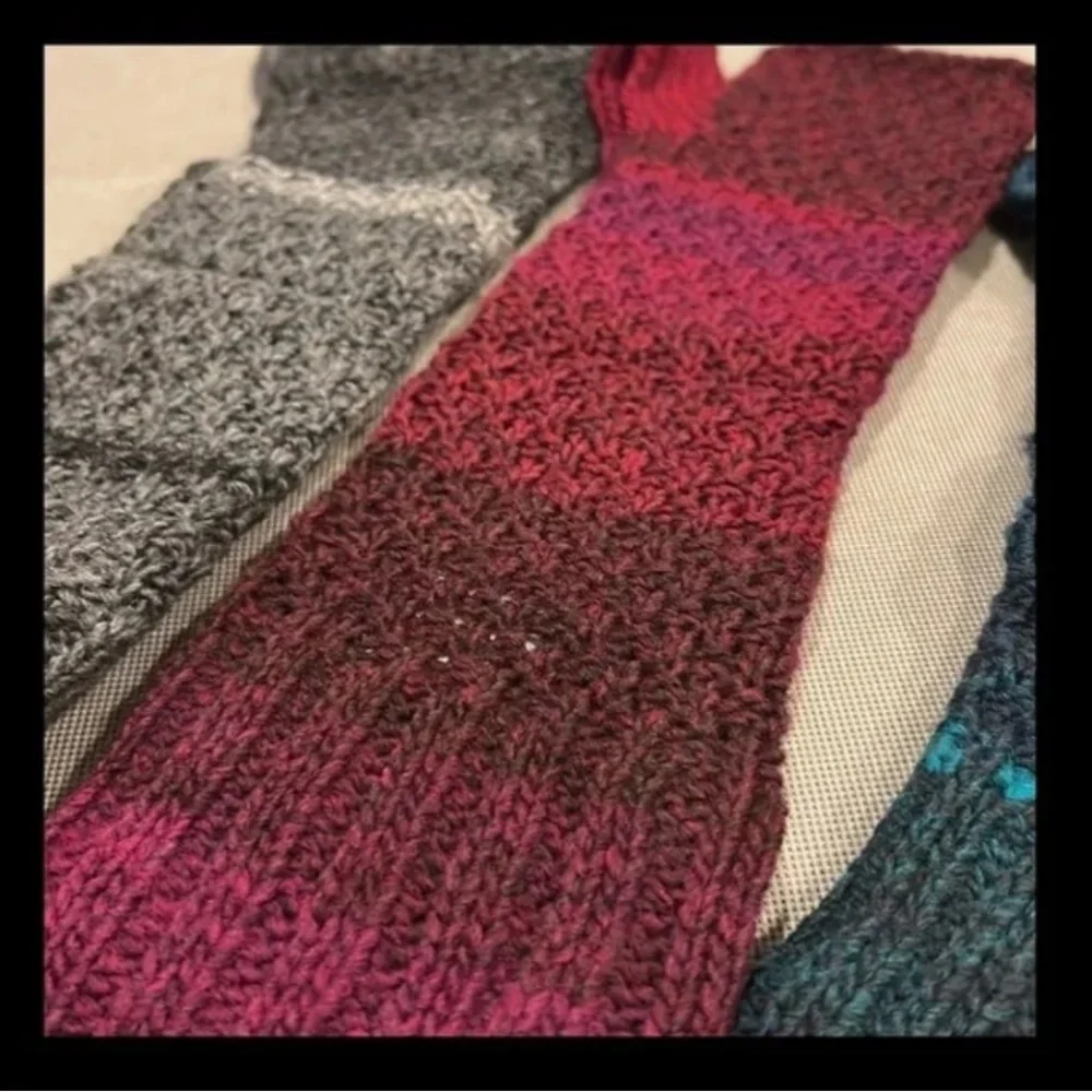 New In Package Garnet Hill Raspberry Wool Blend Knit Fingerless Gloves OS